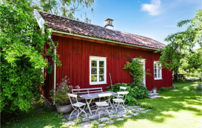 Amazing home in Lidköping with Sauna, WiFi and 2 Bedrooms